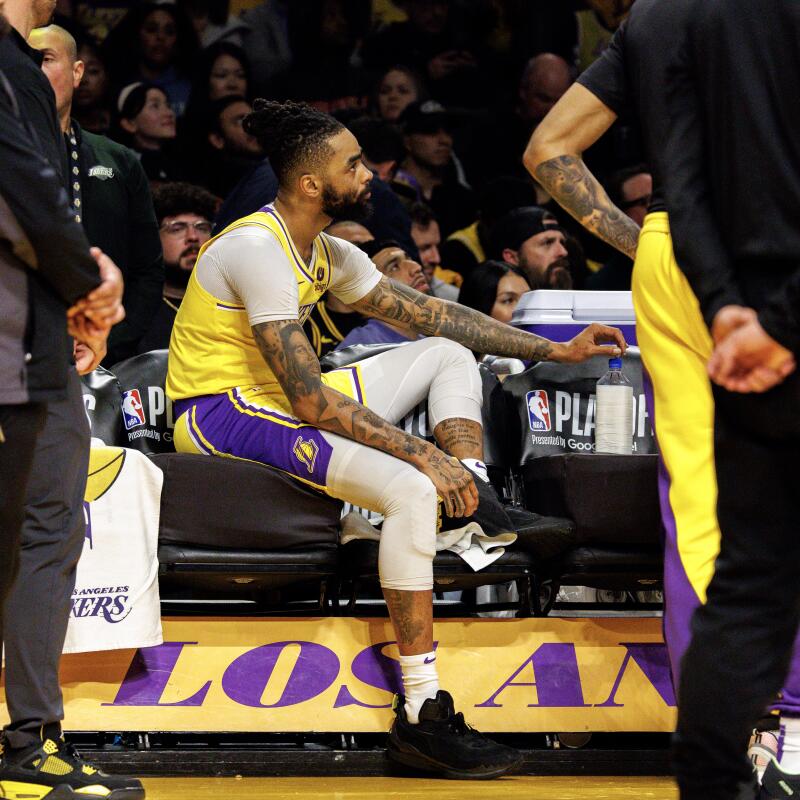 Lakers guard D'Angelo Russell sits on the bench during the final moments of Game 3.