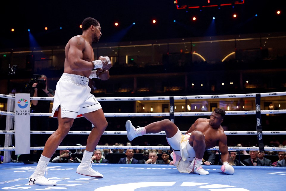 Joshua knocked out Francis Ngannou in two rounds