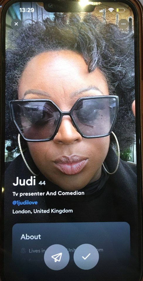 She included a series of close-up selfies on her account