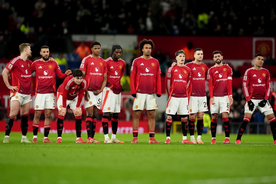 Manchester United players looking dejected after a penalty shootout.