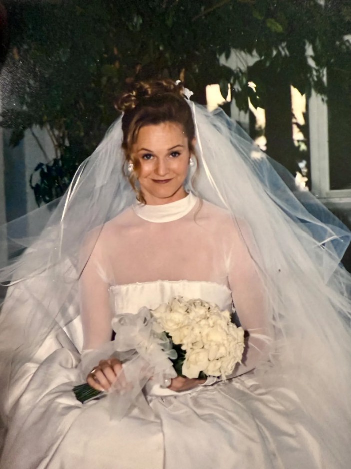 Molly Elliott is pictured on her wedding day. She was just 28 years old when then-18-year-old Jessie Hoffman killed her.</p>
<p>https://eu.usatoday.com/story/news/nation/2025/03/17/molly-elliott-murder-louisiana-jessie-hoffman-execution/82274280007/