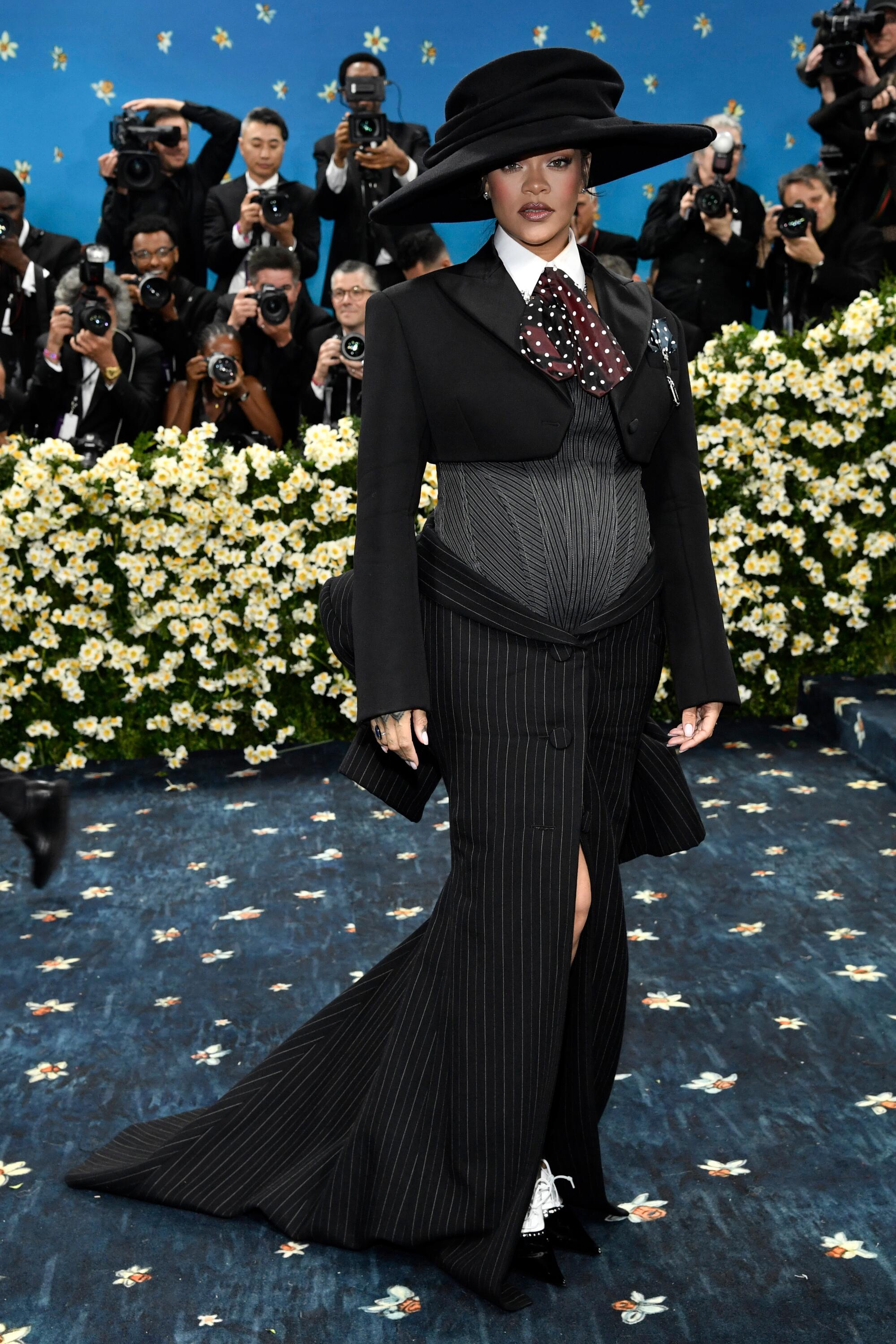 Rihanna in Marc Jacobs.