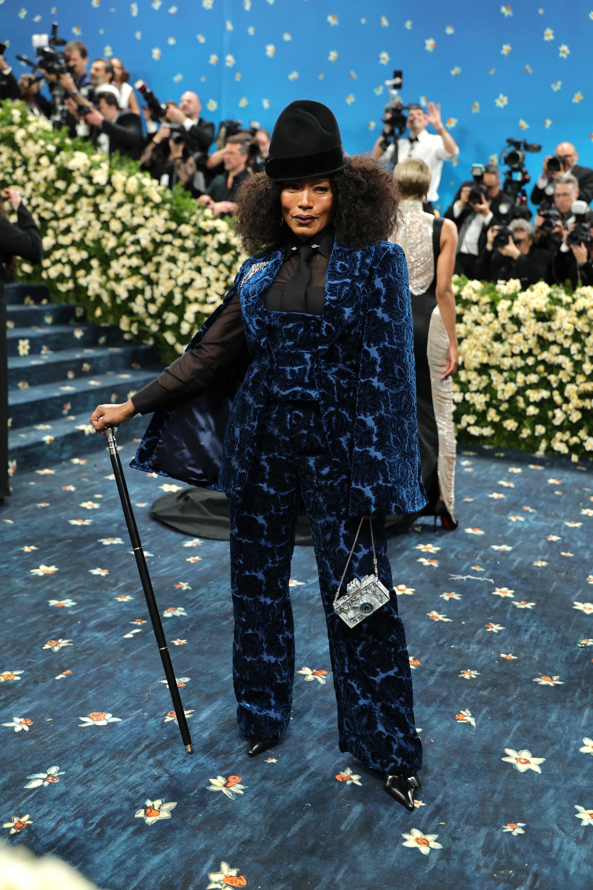 Angela Bassett
