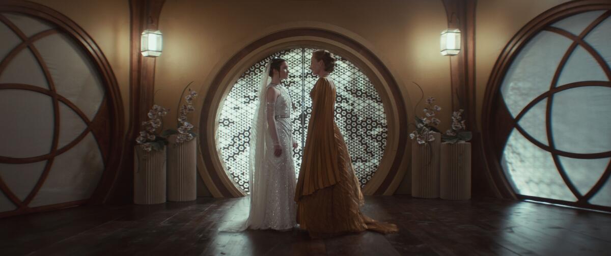 Bronte Carmichael and Genevieve O'Reilly in Chandrilan regalia