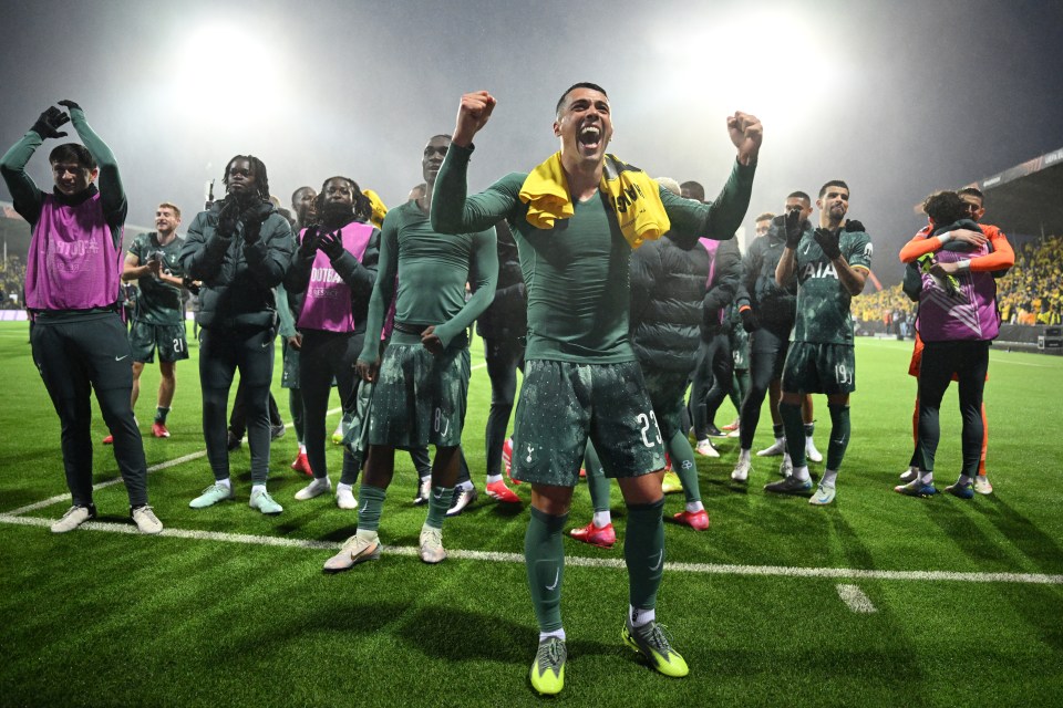 Pedro Porro of Tottenham Hotspur celebrates a victory.