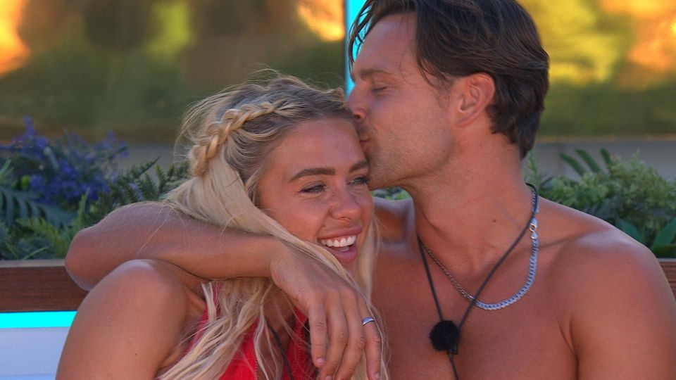 Gabby Allen and Casey O'Gorman on Love Island: All Stars.