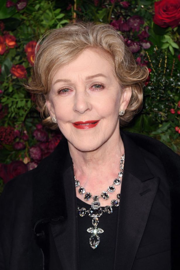 Patricia Hodge