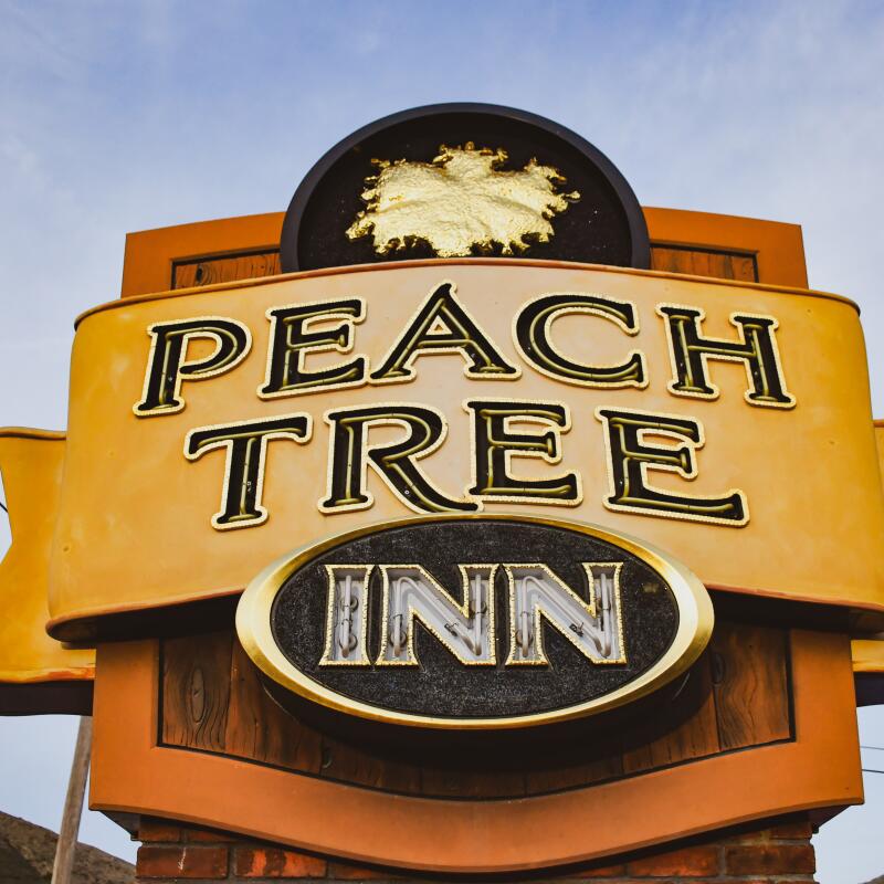 Peach Tree Inn sign in San Luis Obispo.