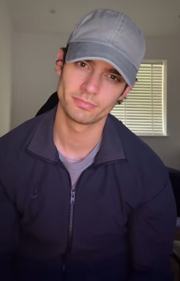 Nikita Darwin, a 22-year-old who resembles Joe Goldberg from the Netflix series *You*.
