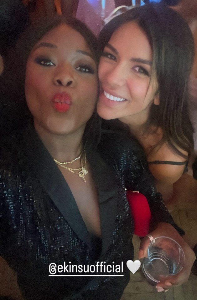 Ekin-Su with a friend.