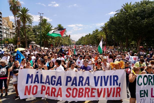 Image of Malaga Para Vivir mass protest in Spain