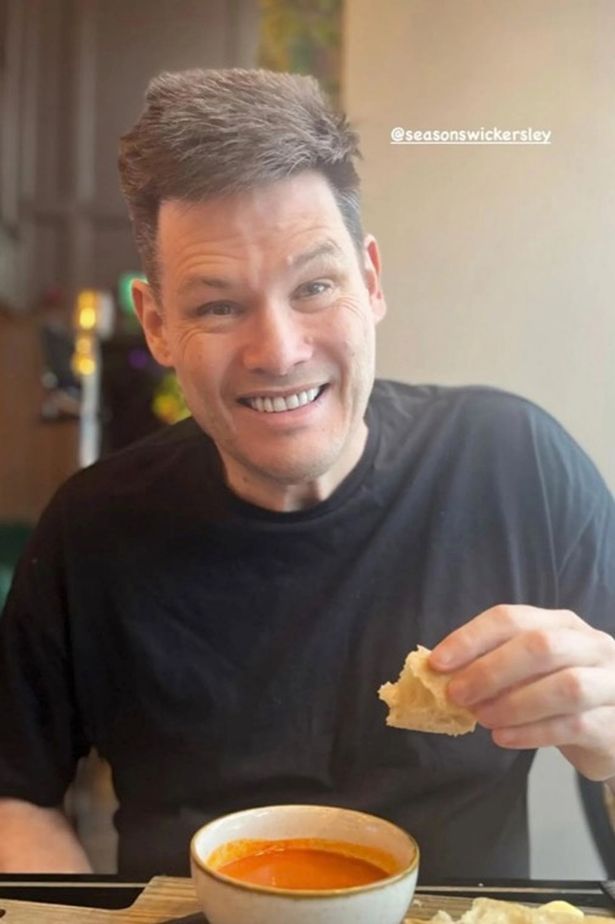 A source said: "Mark was yawning a lot and drifted off briefly. It was a bit of an awkward moment. It's safe to say there wasn't much of a spark between them."