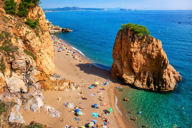 Playa de Illa Roja