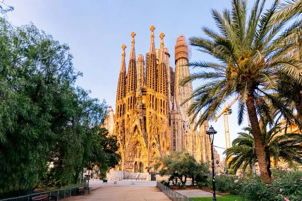 Image of exterior of the Sagrada Familia Basilica