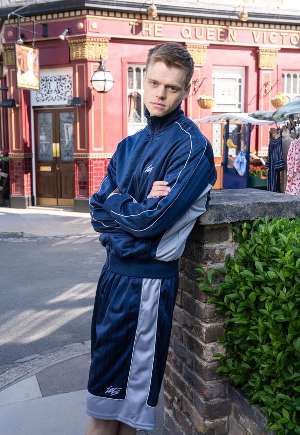 Pierre Moullier is taking on the role of Oscar Branning