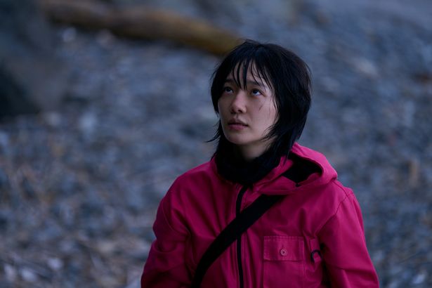 Park Gyu-young as Kang No-eul, a soldier with a plan