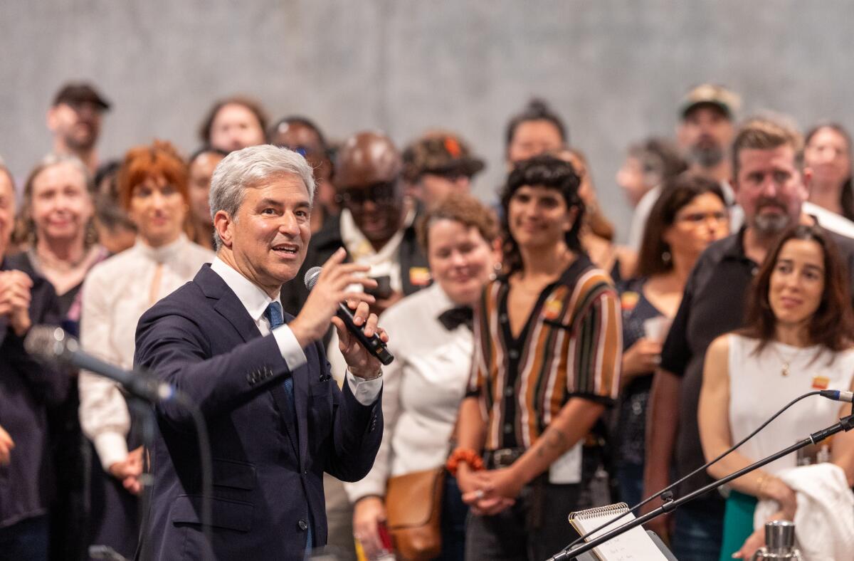 LACMA Director Michael Govan addressing the crowd Thursday night before Kamasi Washington performs.