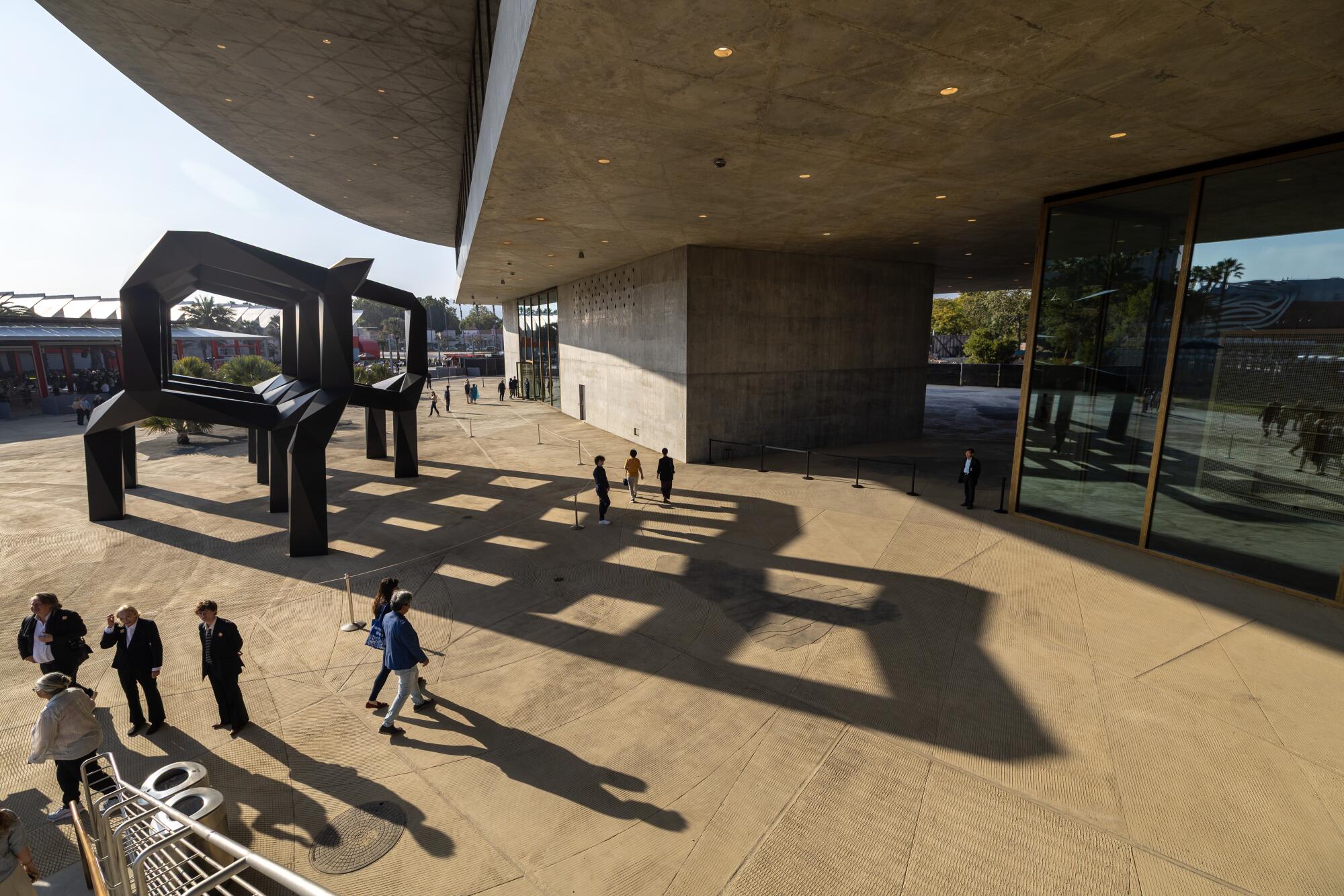 The giant sculpture "Smoke" has taken its new home outside the Davi Geffen Galleries at LACMA.