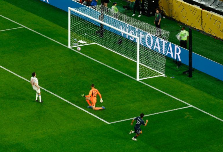 FIFA Club World Cup - Group H - RB Salzburg v Real Madrid - Lincoln Financial Field, Philadelphia, Pennsylvania, U.S. - June 26, 2025 Real Madrid's Gonzalo Garcia scores their third goal 
