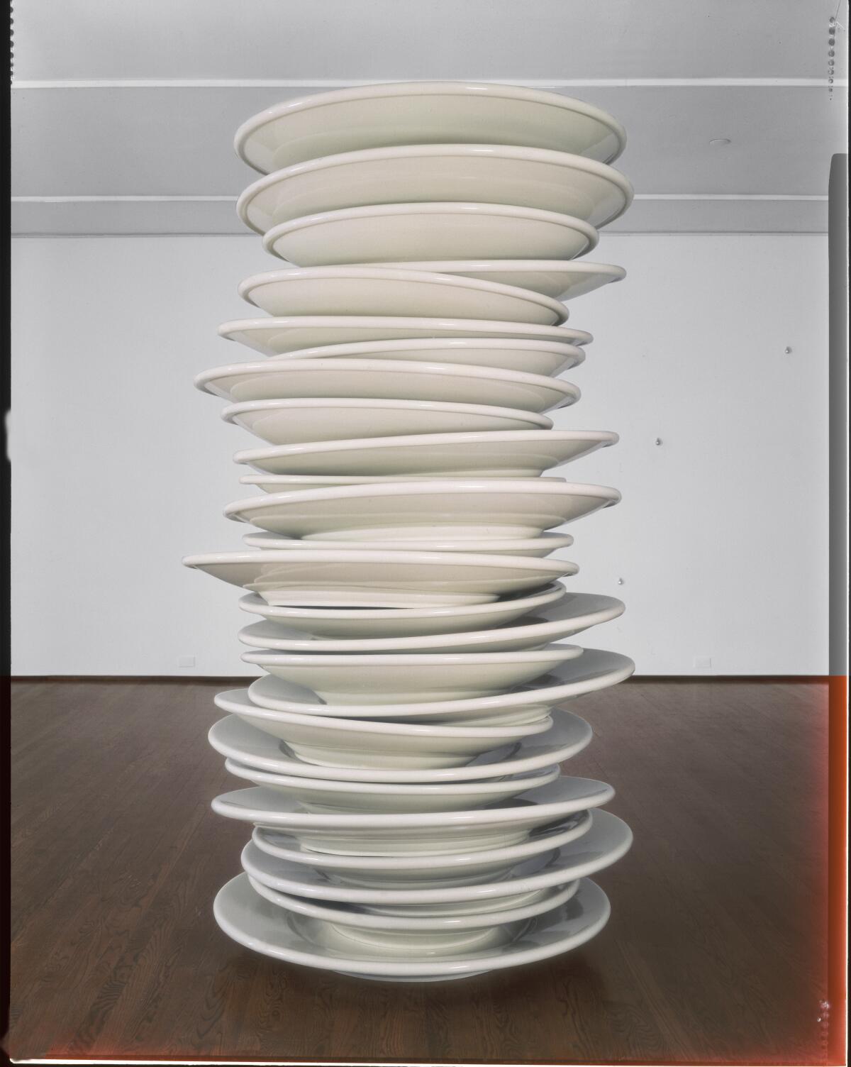 Robert Therrien, no title, (stacked plates, white), 1993.