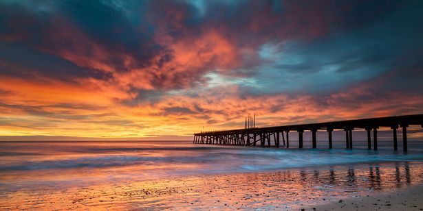 Sunrise over Claremont Pier 5