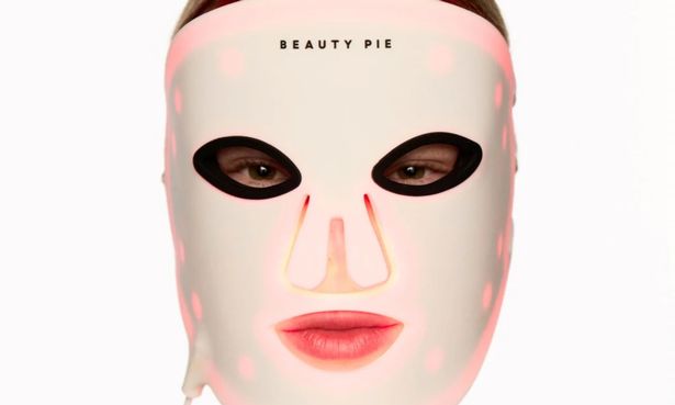 Beauty Pie LED mask