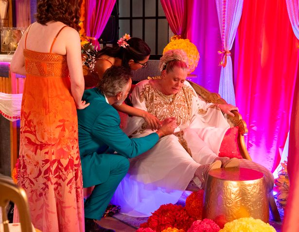 There's worrying scenes ahead on Coronation Street
