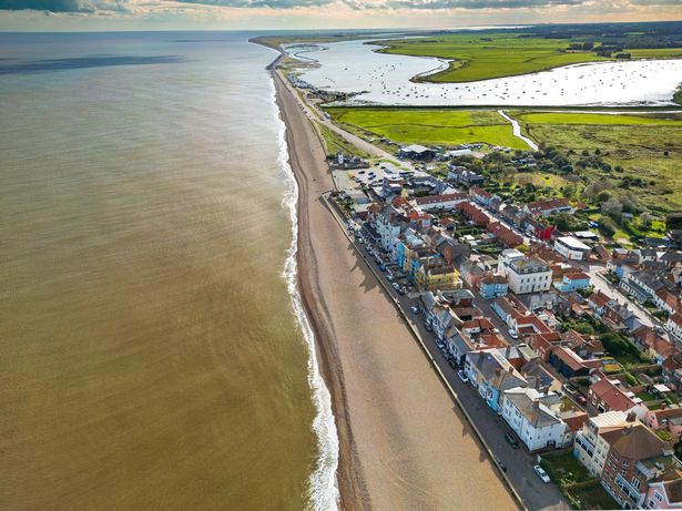 View of Aldeburgh between the sea and the river