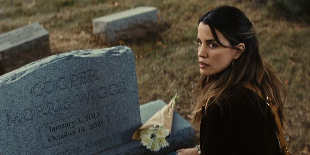 Natalie Morales as Shelley in Episode 101 of The Beast in Me.
