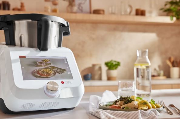 Monsieur Cuisine Smart multi-cooker on kitchen counter.