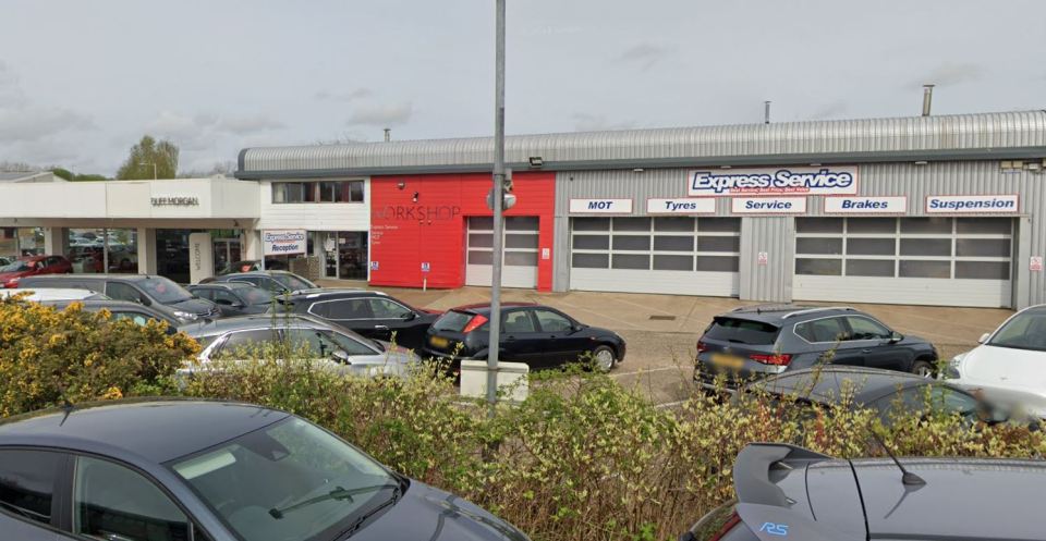 Citroen recall and dealership closure.