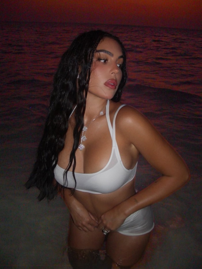 Georgina Rodriguez Alo advert on the Red Sea, , https://www.instagram.com/p/DNlMhSCoQNq/?img_index=1,