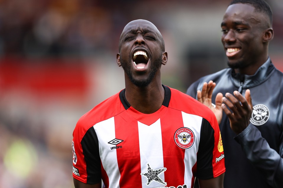 Yoane Wissa of Brentford celebrating a victory.