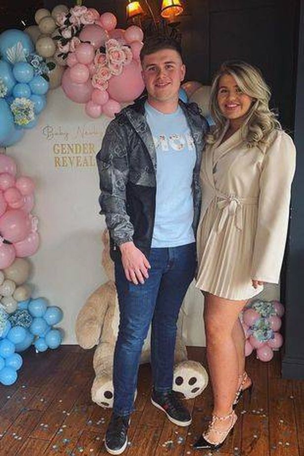 Georgia Bell, who stars on Channel 4 Gogglebox with pal Abbie, has announced she is stepping away from hairdressing.