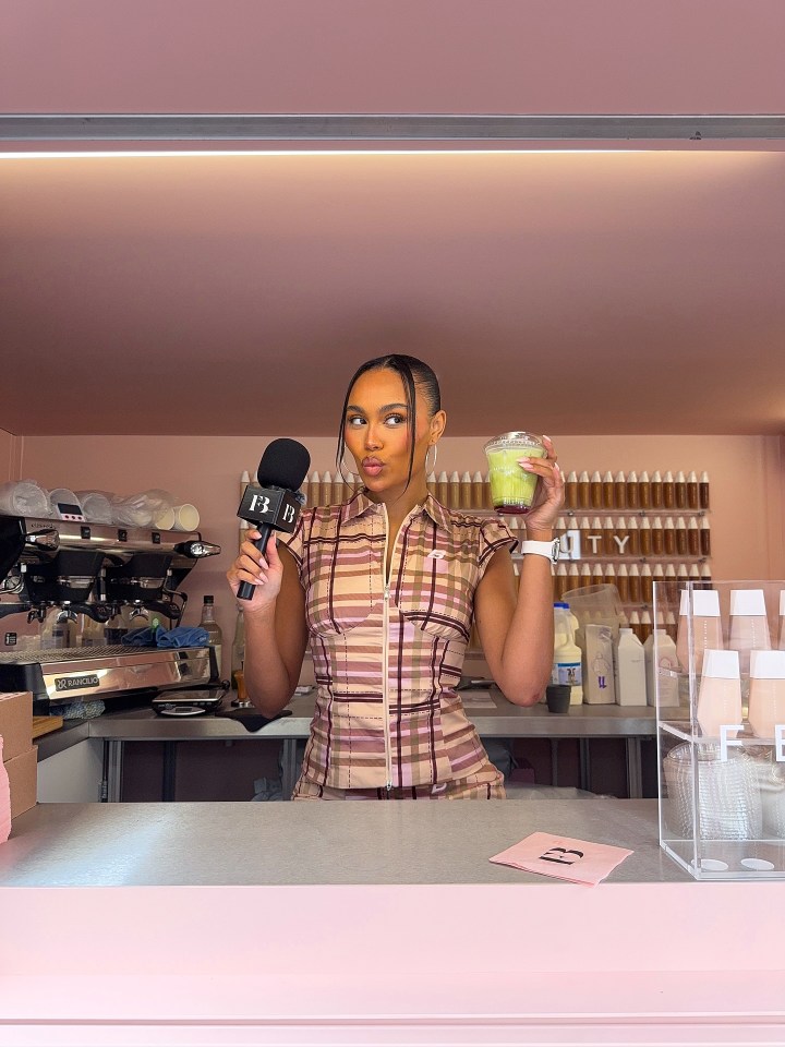 Ella Thomas hosting a Fenty Beauty cafe pop-up.