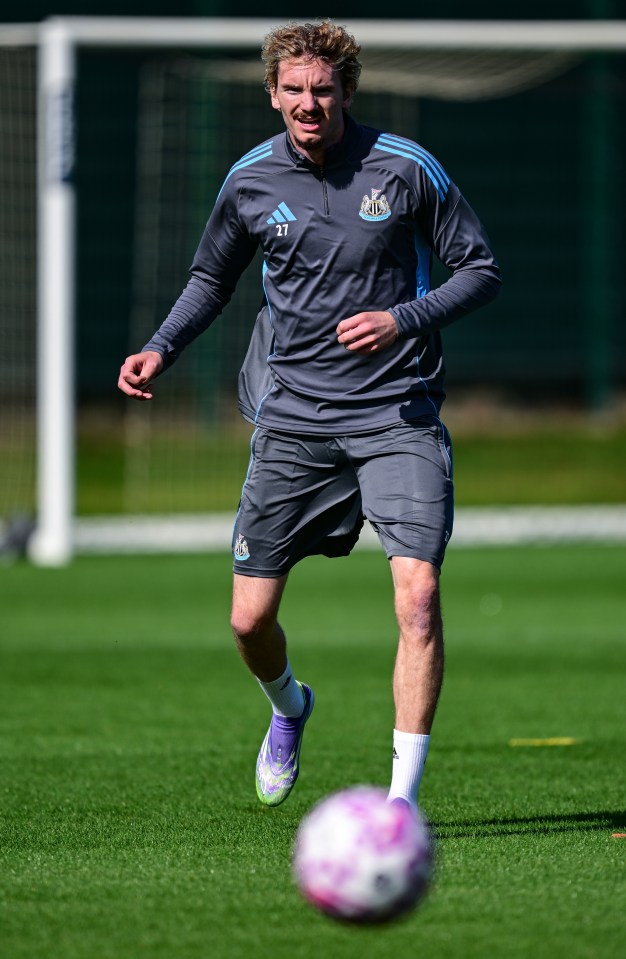 Nick Woltemade in Newcastle United training.