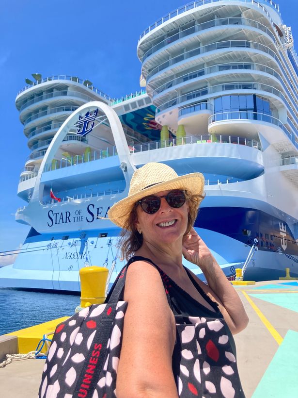 Patricia in front of the ship