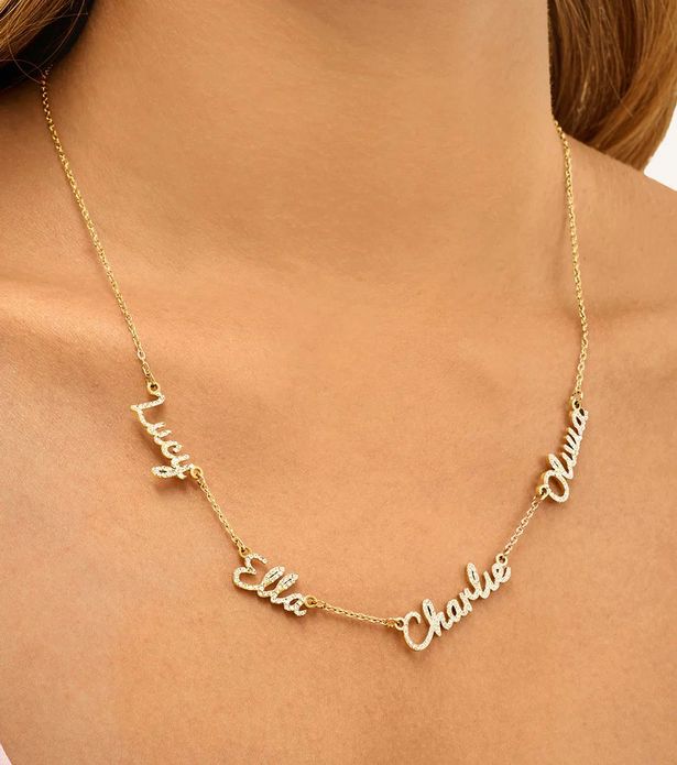 Dani Dyer childrens name necklace looks to be from Abbott Lyon