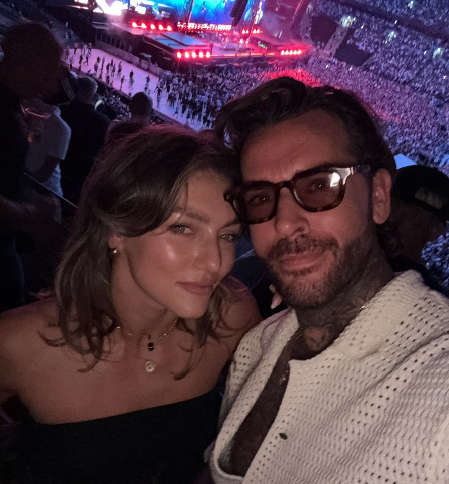 Pete Wicks and Jowita Przystal at a concert.