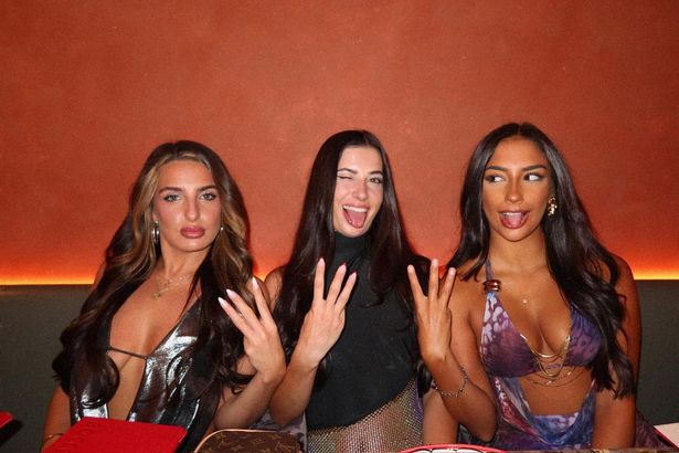 Shakira, Toni and Yas built a friendship in the villa