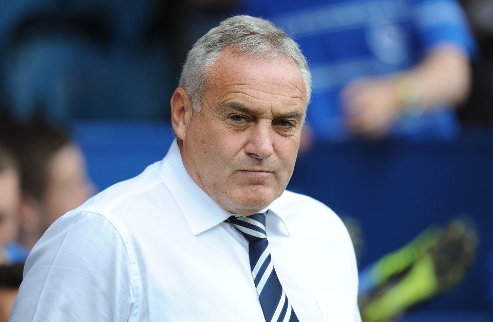 Dave Jones, manager of Sheffield Wednesday, in a white shirt and striped tie, looking toward the camera.