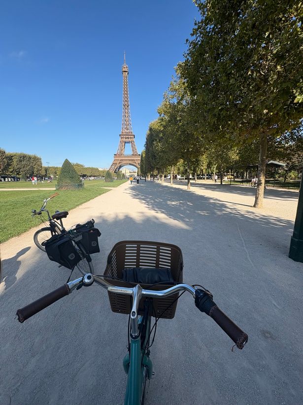 eiffel tower