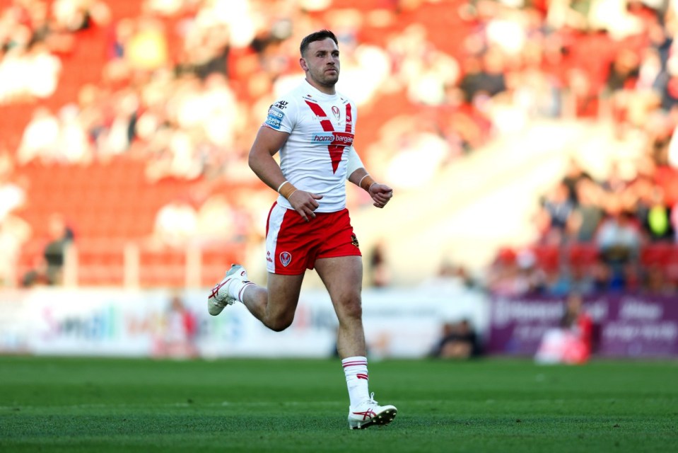 ST HELENS, ENGLAND - MAY 15: Matty Lees of St.Helens looks on during the Betfred Super League match between St Helens and Catalans Dragons at Totally Wicked Stadium on May 15, 2025 in St Helens, England. (Photo by Jess Hornby/Getty Images)