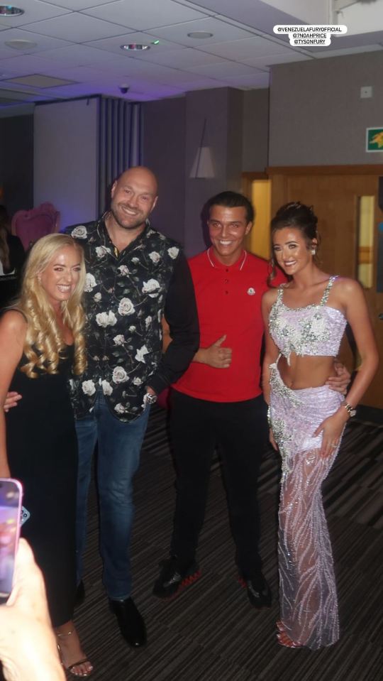 Paris, Tommy Fury, their daughter Venezuela, and Noah Price pose together.