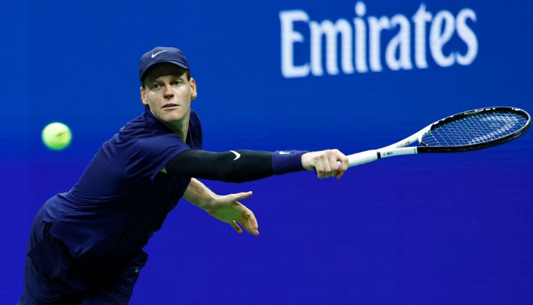 Jannik Sinner in action.