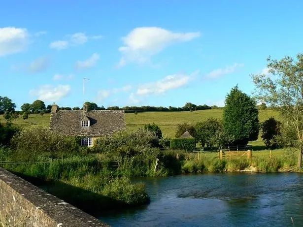 Swinbrook river