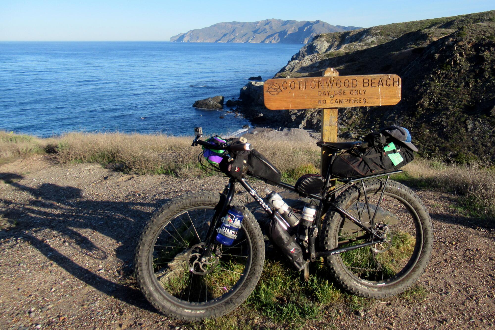 A stop at Cottonwood Beach. During the rainy season, you may see a small waterfall here.