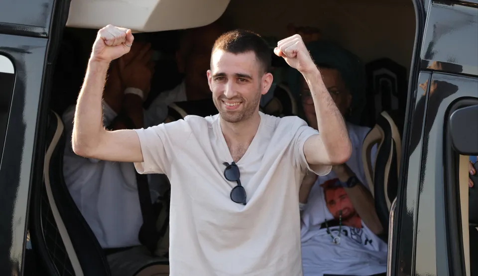 Hostages-prisoners swap deal between Hamas and Israel