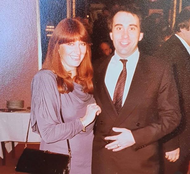 Gogglebox legends unrecognisable in throwback 1980s snap but can you guess who?