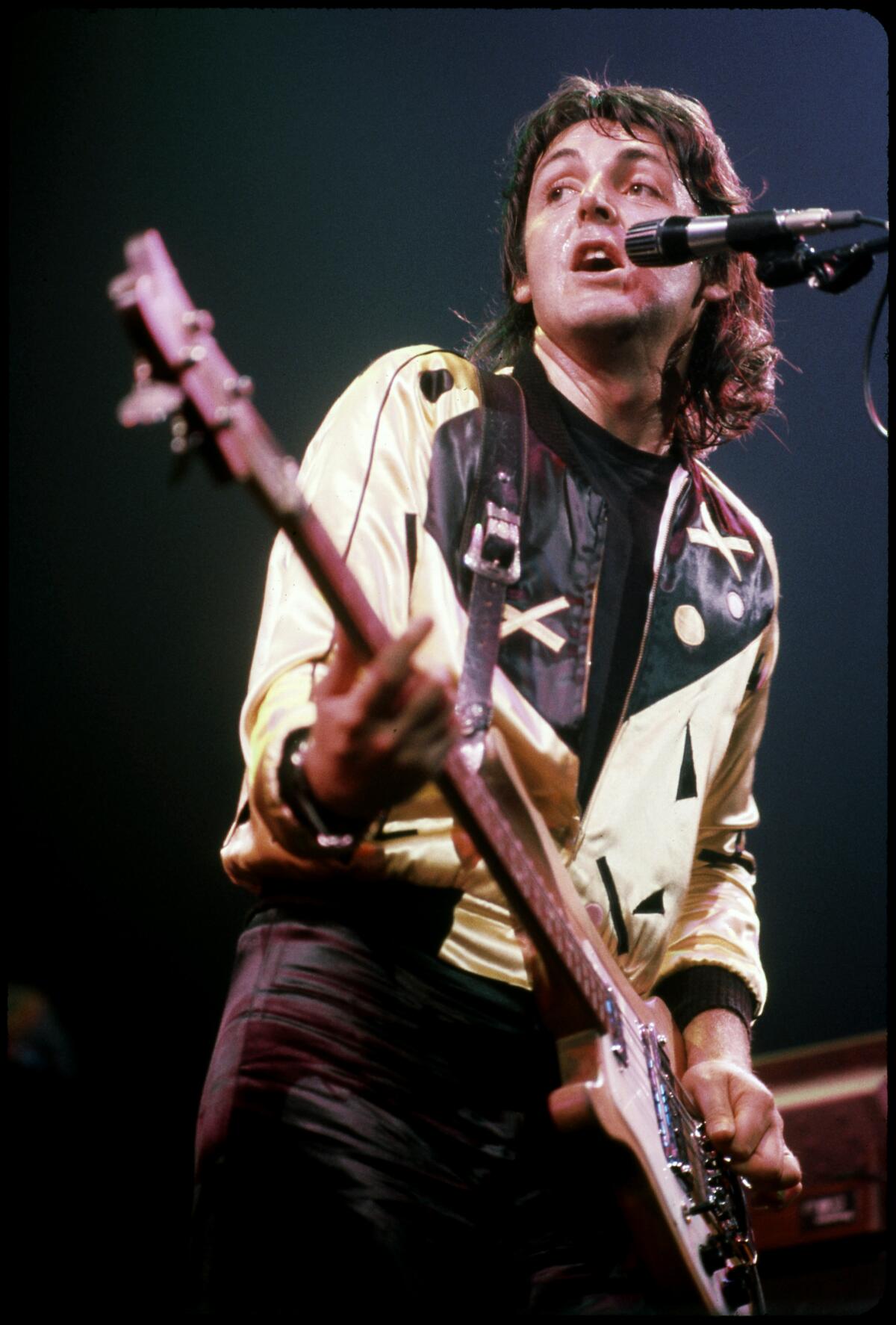 Paul McCartney, Wings Over the World tour. Philadelphia, 1976. 